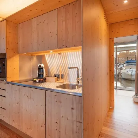 보트호텔 Sleepboat- Modern Houseboat In Porto *