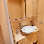 Sleepboat - Cozy Modern Houseboat In