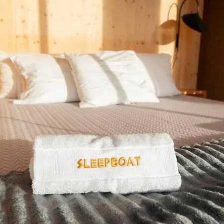 Sleepboat - Cozy Modern Houseboat In *