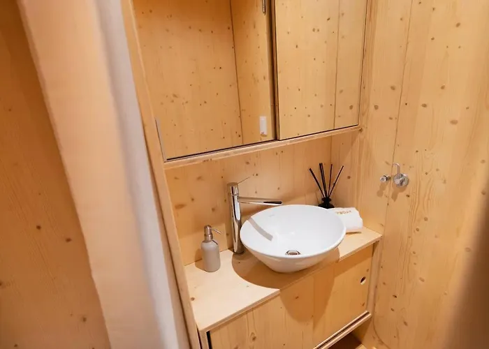 Sleepboat- Modern Houseboat In Porto