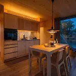 Sleepboat - Cozy Modern Houseboat In